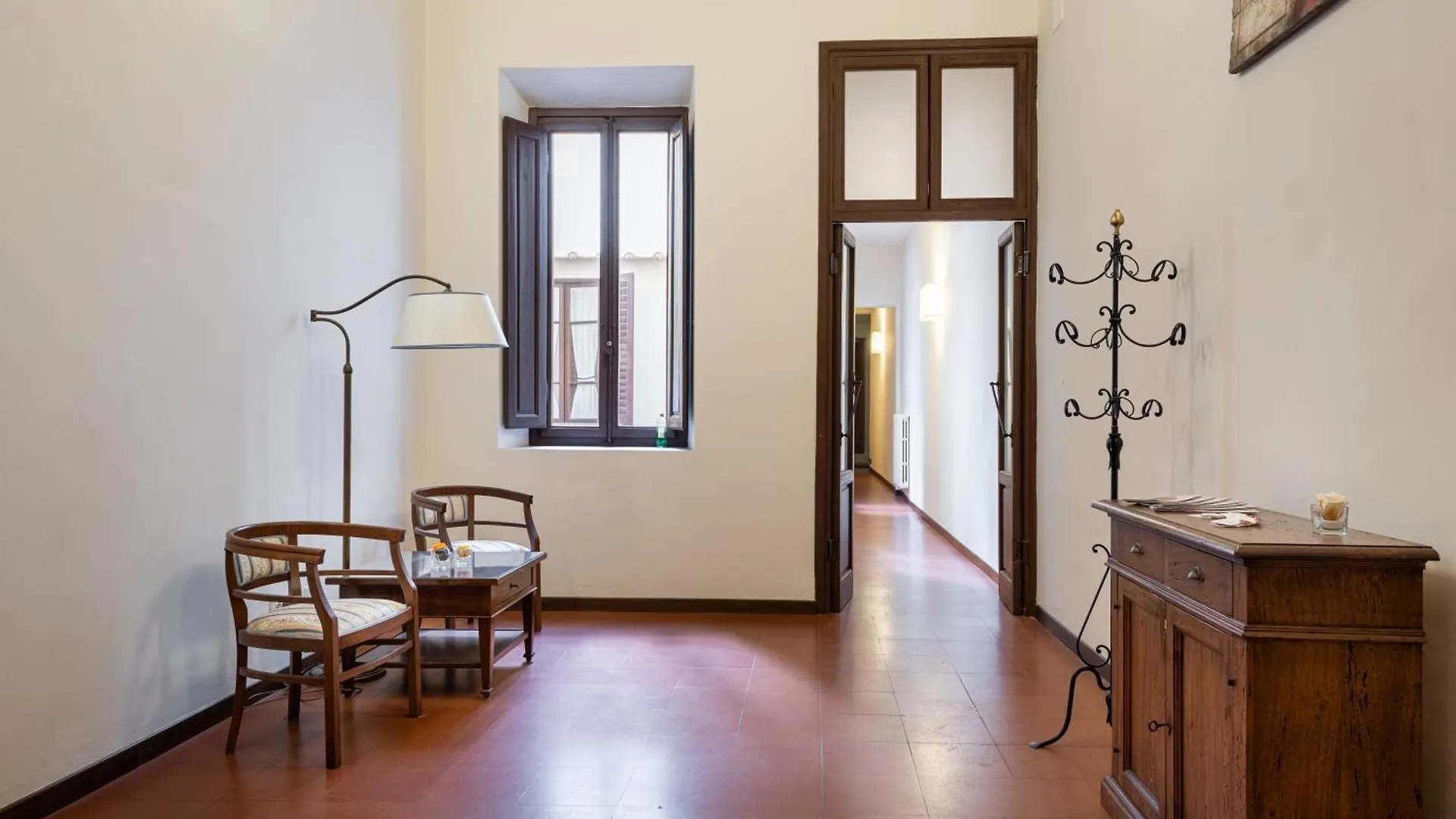 Hotel Unyca - Domus22 - Santa Croce Firenze 0*,